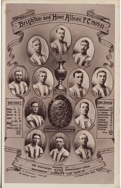 Bưu thiếp kỷ niệm CLB Brighton &amp; Hove Albion mùa giải 1909-1910