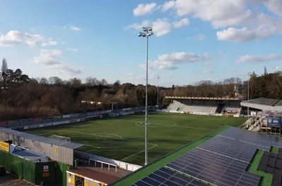 Gallagher Stadium Maidstone United nhìn từ trên cao, sân vận động mang tính biểu tượng của bóng đá Anh hạng thấp