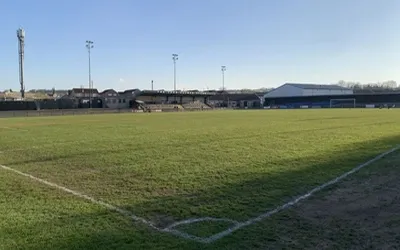 Góc nhìn toàn cảnh sân The Citadel của Farsley Celtic, biểu tượng của bóng đá Anh hạng thấp