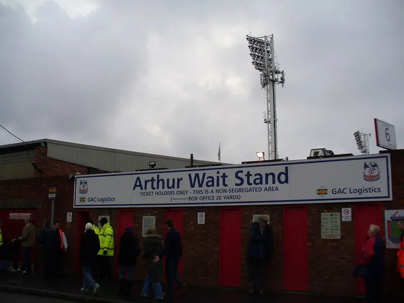 Khán đài Arthur Wait tại Selhurst Park, nơi dành cho cổ động viên đội khách