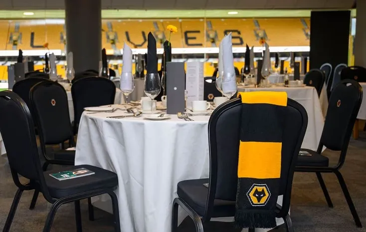 Không gian sang trọng của dịch vụ hospitality tại sân Molineux, mang đến trải nghiệm cao cấp.