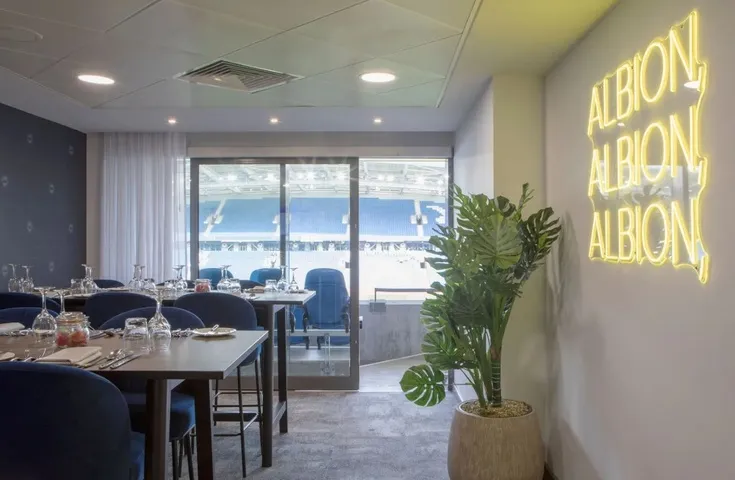 Khu vực khách sạn và sự kiện tại sân The Amex của Brighton