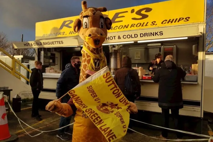 Khu vực phòng chờ Hospitality sang trọng tại sân vận động Sutton United