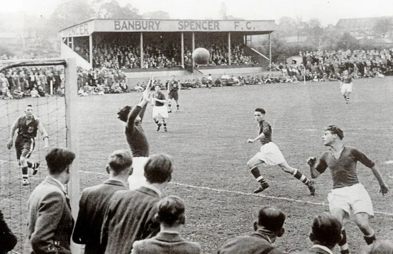 Lịch sử câu lạc bộ Banbury United