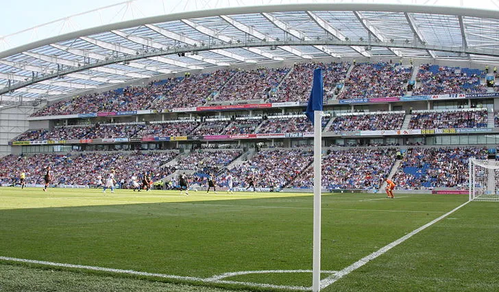 Trận đấu khai mạc lịch sử giữa Brighton và Spurs ngày 30/7/2011
