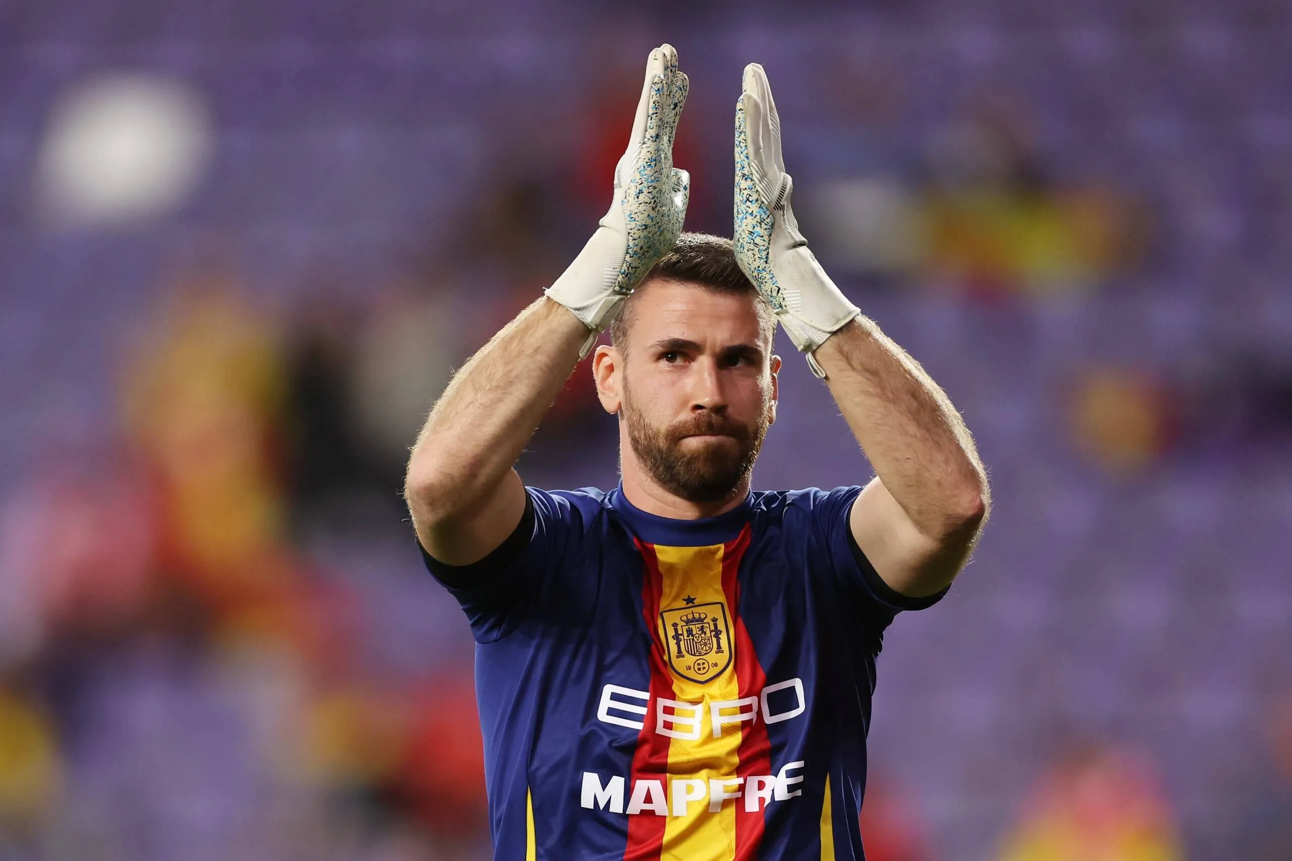 Unai Simon chia sẻ về nội bộ tuyển Tây Ban Nha